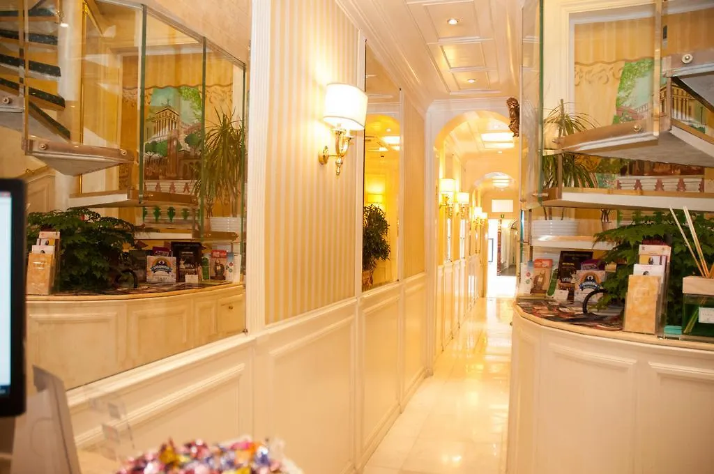 Daniel'S Hotel Roma 4*,